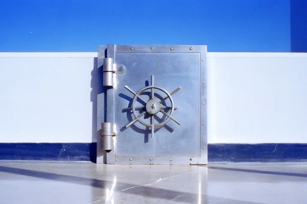 DeFi Vaults